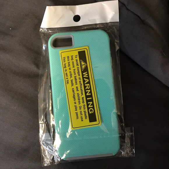iPhone 5s phone case. - Picture 1 of 2